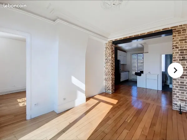 Appartement 3 pièces - 61 m² - 2 chambres - Balcon - Saint-Denis centre - 260 000