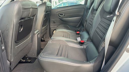 Renault Grand Scenic 1.6 dCi 130 - Bose Edition – 2015 – 131155 km – Diesel – Boîte Manuelle — photo 18