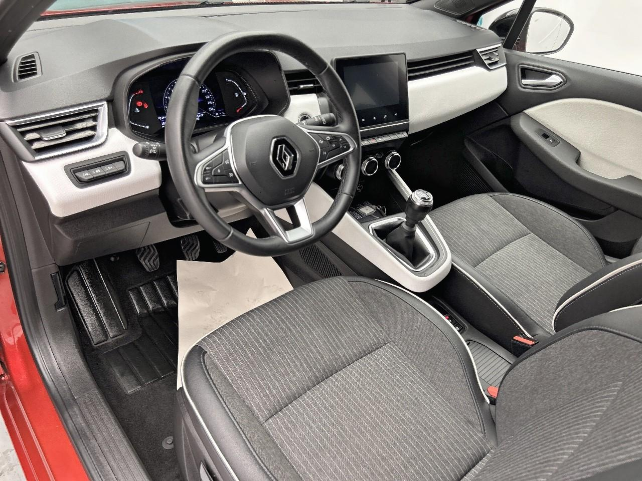 Renault Clio tce 90 - 21n intens — photo 9