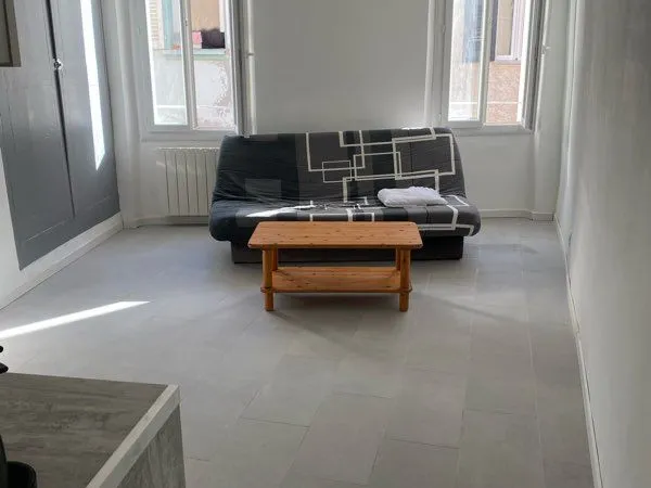 Studio, 25 m² le Luc