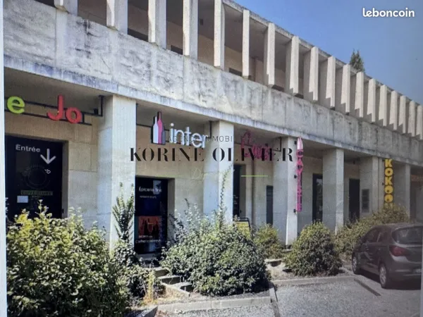 Local commercial 120 m² Aix-en-Provence