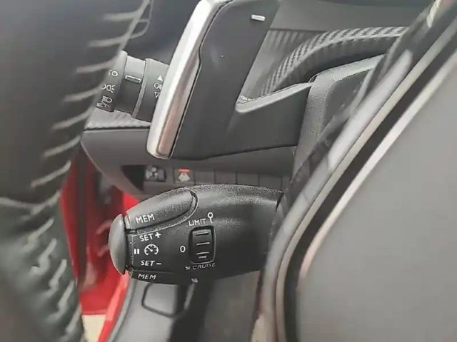 Peugeot 208 puretech 100 s&amp;s eat8 — photo 43