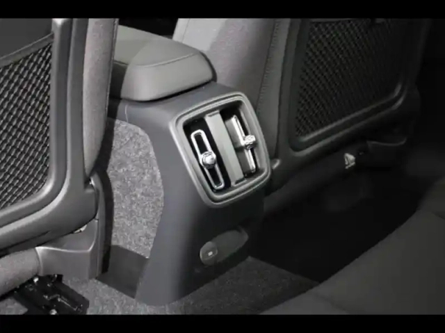 Volvo Ex40 single extended range 252ch plus — photo 22