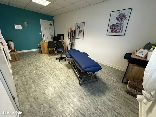 Local professionnel 30 m² - Complexe sportif avec forte fréquentation