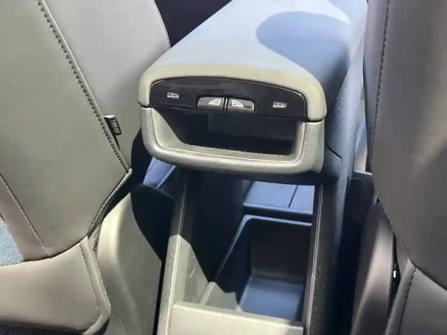 Volvo Ex30 cross country twin performance 428 ch 1edt — photo 22