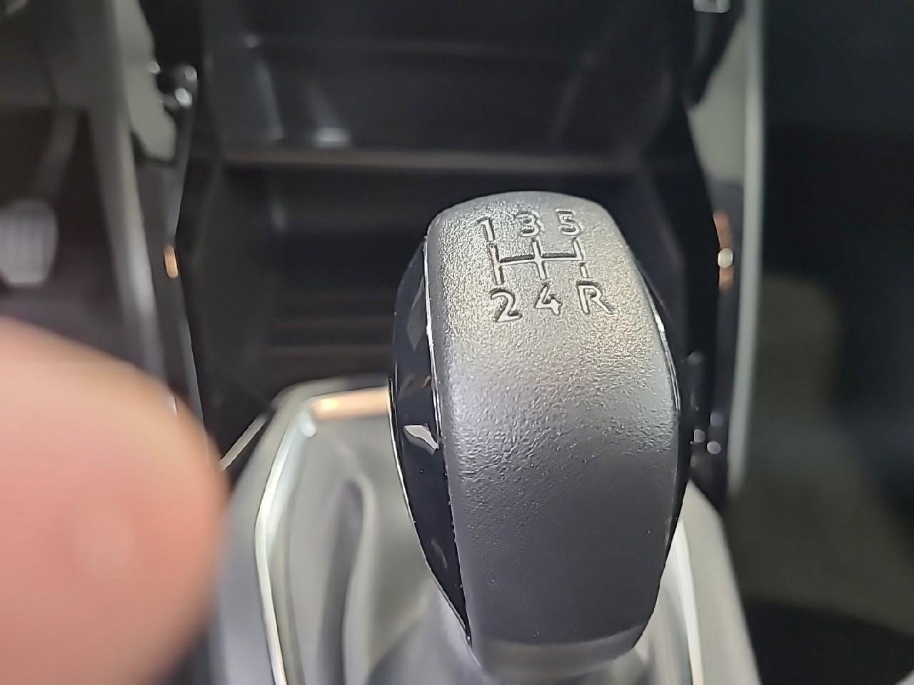 Peugeot 208 puretech 75 s&s bvm5 active pack — photo 19