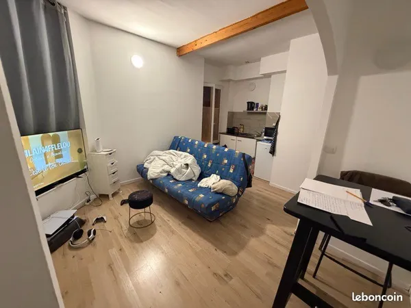 Loue t2 Roubaix gare 35 m2 1 chambre