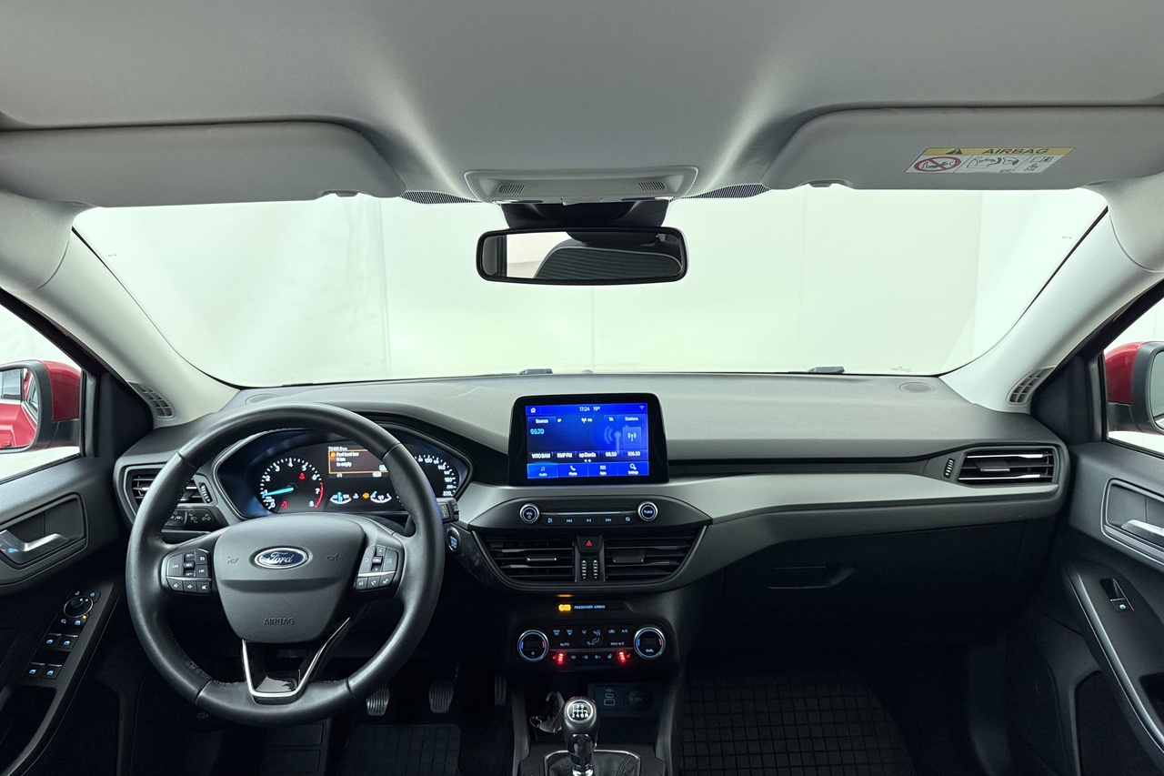 Ford Focus SW — photo 9