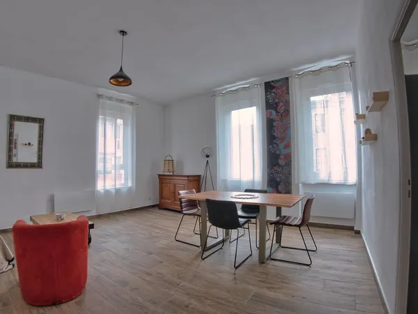 T2 MEUBLÉ DE 59 M² - Coeur de ville, quartier calme et prisé