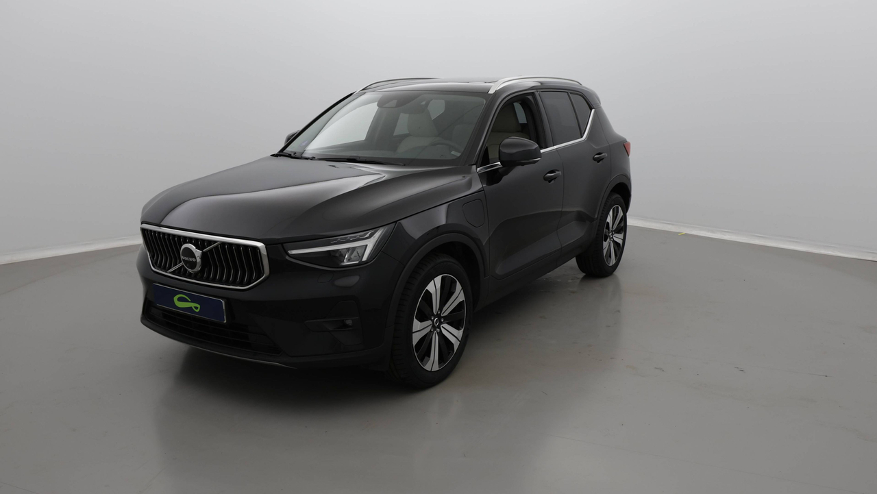 Volvo XC40 — photo 1