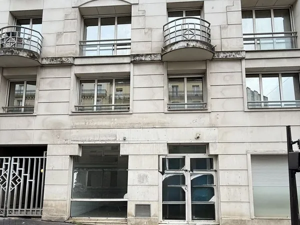 Local commercial 66 m² PARIS 05
