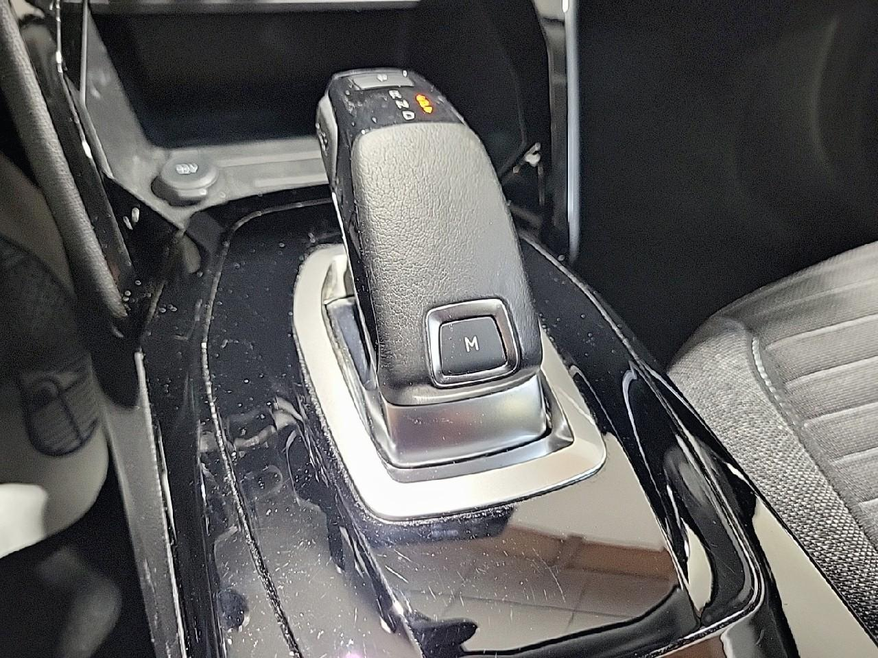 Peugeot 2008 puretech 130 s&s eat8 style — photo 18