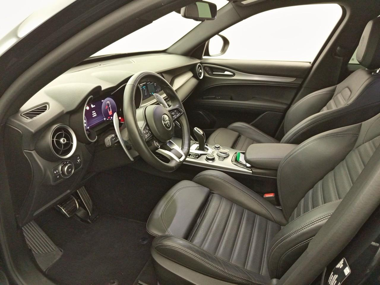 Alfa Romeo Stelvio 2.2 160 ch at8 veloce — photo 10