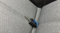 Opel Corsa 1.2 75ch — photo 16