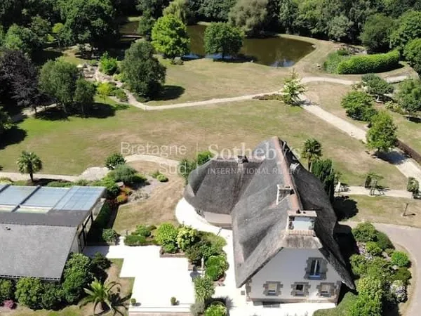 Propriété 9 pièces 320 m²