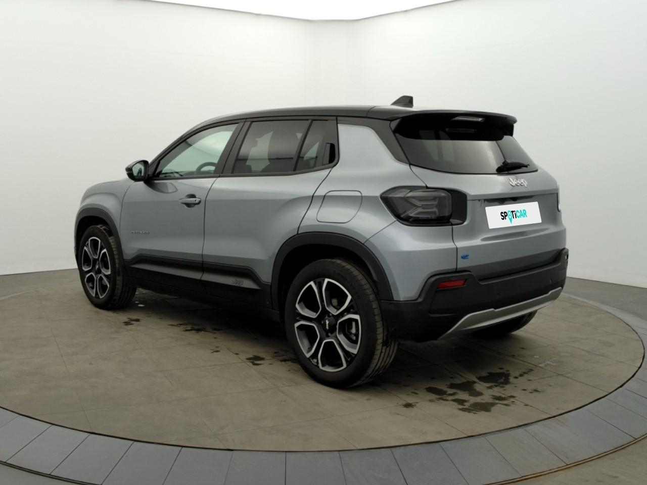 Jeep Avenger 115 kw 4x2 summit — photo 3