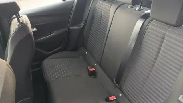 Peugeot 208 puretech 75 s&amp;s bvm5 — photo 47