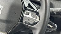 Peugeot 208 1.2 PureTech 75ch S&S Active — photo 17