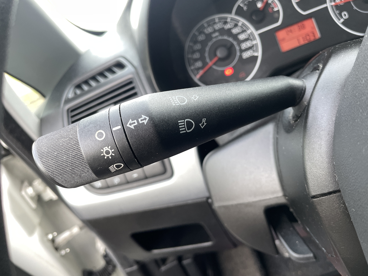Fiat Grande punto 1.3 MULTIJET 16V 75CH CULT 3P occasion - Diesel - 2010 - 141 048 km - 4 990 € - Auneau (Eure-et-Loir) 992783481093 — photo 10