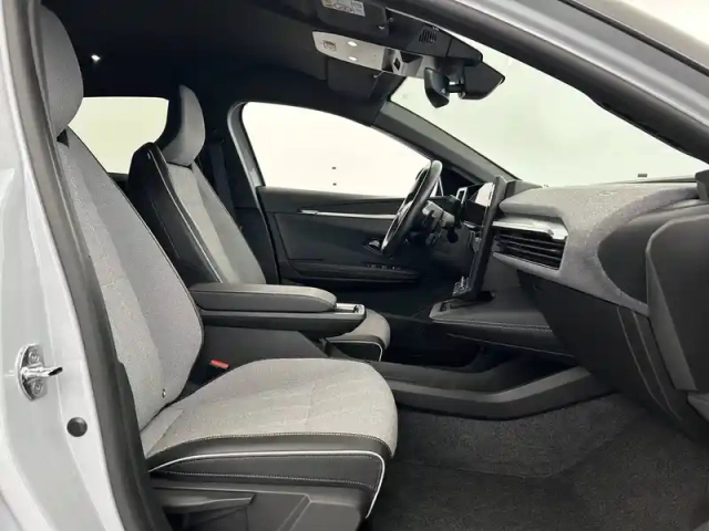 Renault Megane e-tech ev60 220 ch optimum charge — photo 40