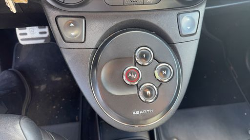 Abarth 500C 1.4 TB 160 Dualogic - 595 Turismo – 2015 – 147031 km – Essence – Boîte Automatique — photo 15