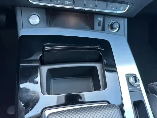 Audi Q5 55 tfsie 367 s tronic 7 quattro — photo 28