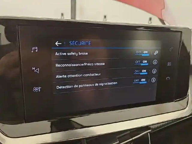 Peugeot 2008 puretech 130 s&amp;s bvm6 — photo 20