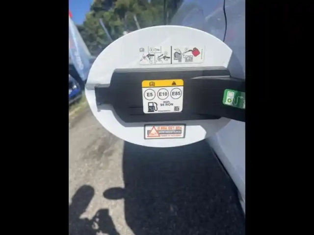 Ford Fiesta 1.0 flexifuel 95ch titanium business 5p — photo 14