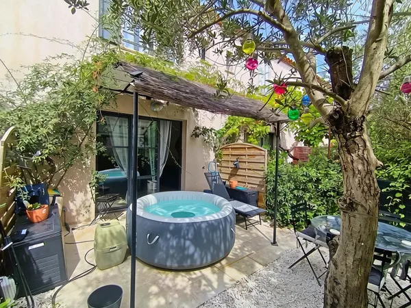 Villa R+1 deux chambres et terrasse