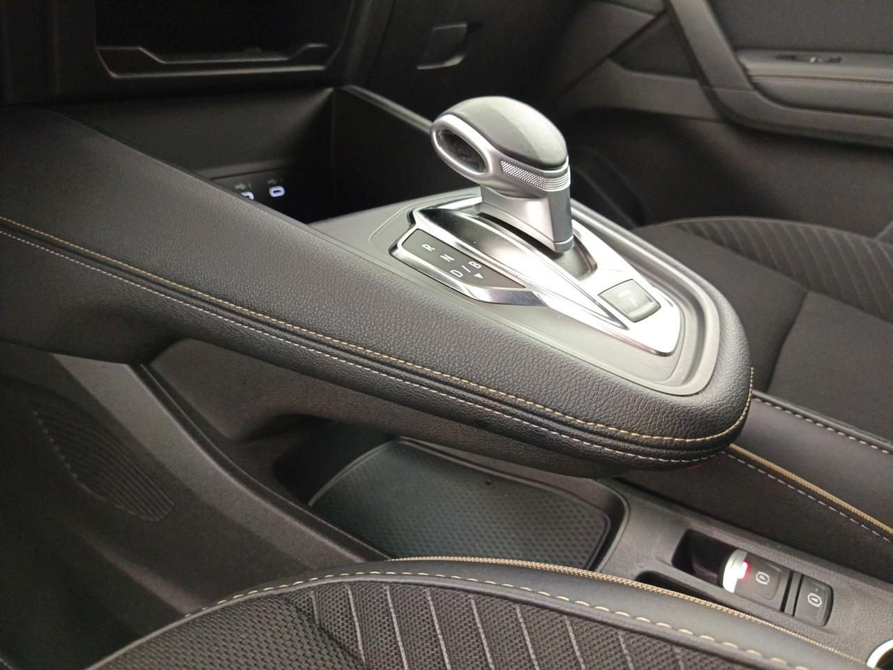 Renault Symbioz e-tech full hybrid 145 iconic — photo 34
