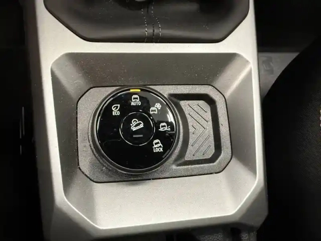 Dacia Bigster mild hybrid 130 4x4 — photo 89