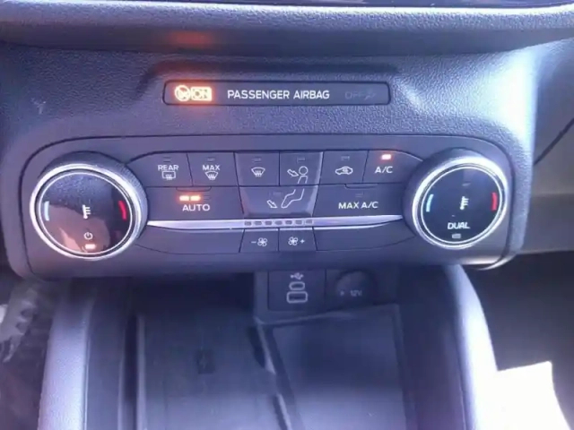 Ford Kuga 2.5 duratec 225ch phev st-line bva — photo 11