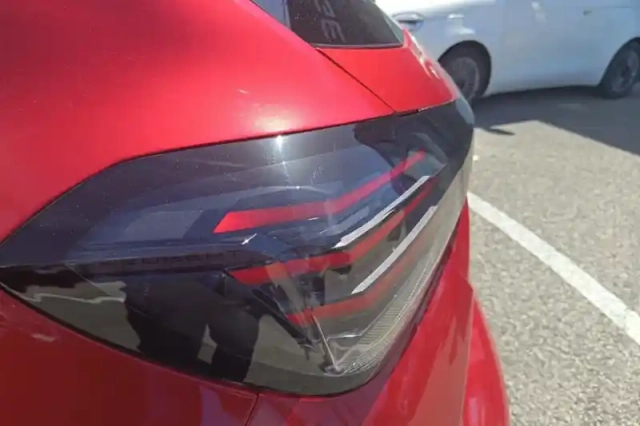 Peugeot 208 puretech 100 s&amp;s bvm6 — photo 31