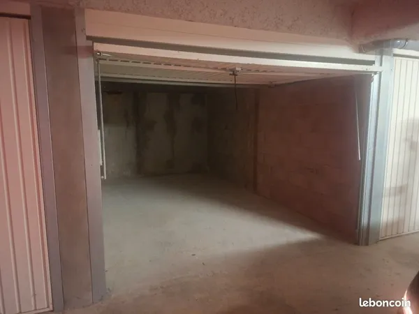 Garage box fermé