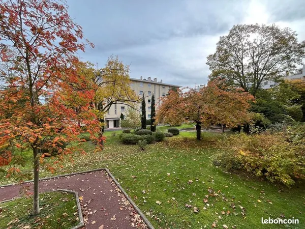 Appartement 6 pièces 105 m²