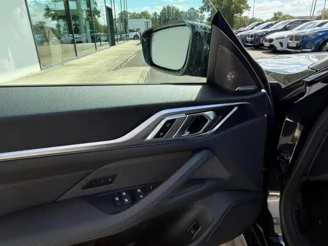 Bmw I4 edrive40 340ch m sport — photo 11