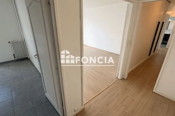 Appartement meublé 3 pièces 69 m²