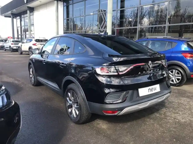 Renault Arkana mild hybrid 140 edc gsr2 — photo 6