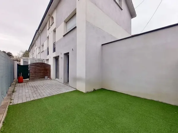 Maison 5 pièces 82 m²