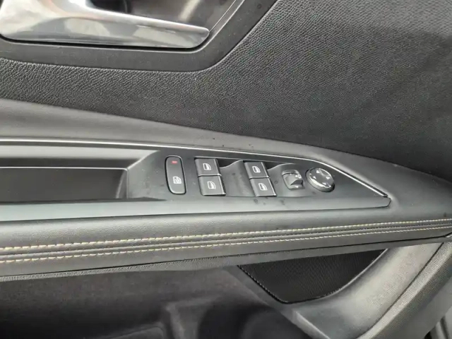 Peugeot 5008 puretech 130ch s&amp;s eat8 — photo 40