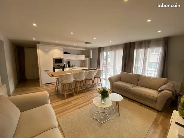 T4 lumineux de 68 m² avec balcon, cave et suite parentale - Annecy Avenue de Genève