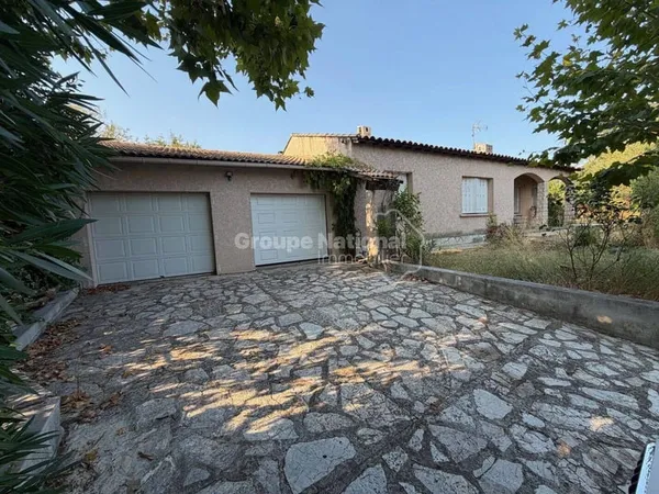 Maison de plain-pied 5 pièces 113 m²