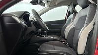 Renault Captur 1.6 E-Tech hybride 145ch Intens -21 — photo 12