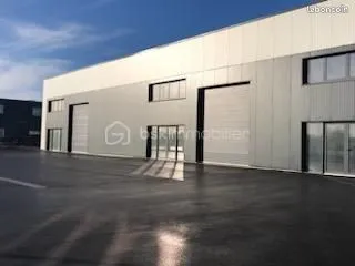 Bâtiment 180 m²