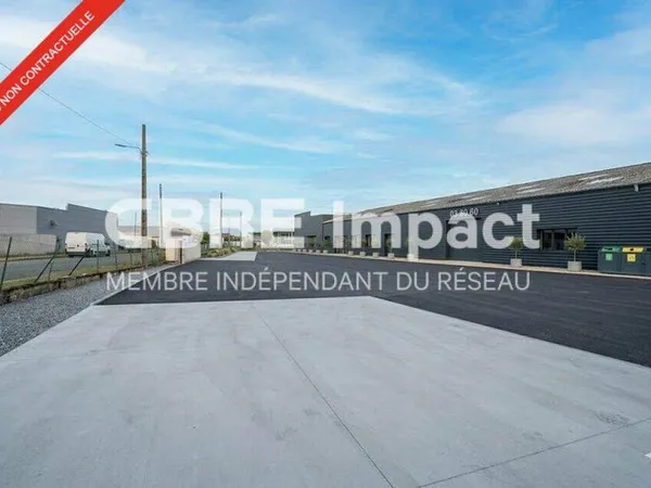 Local d'activité 1380 m²