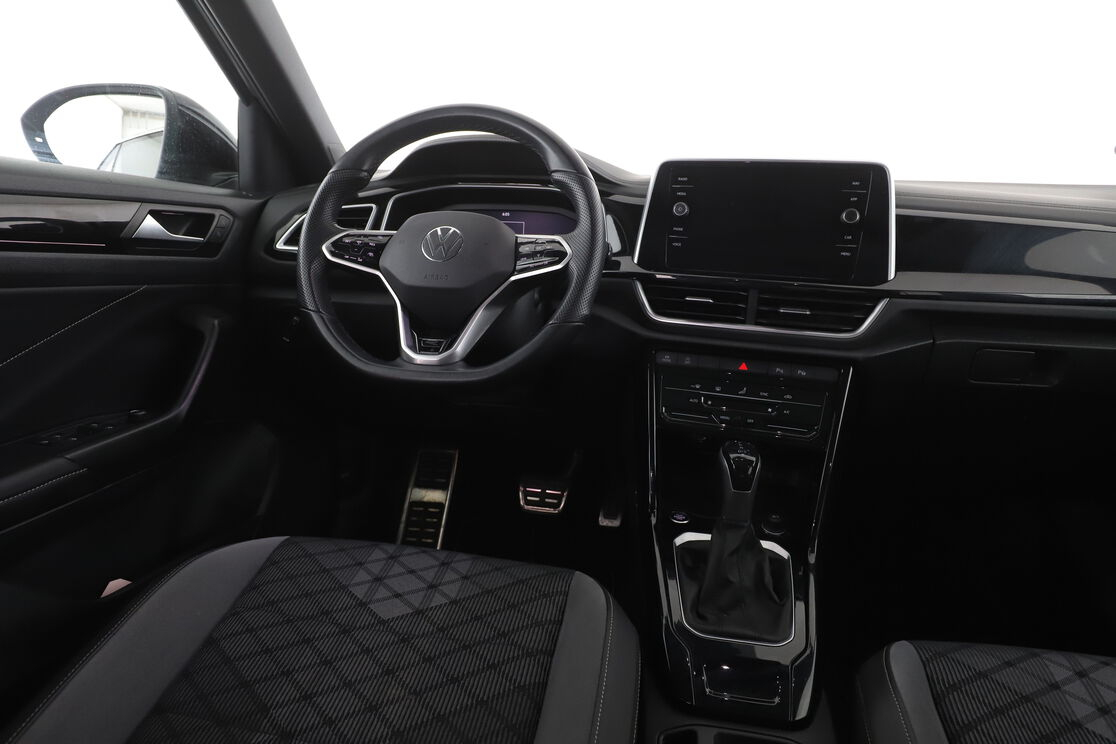 Volkswagen T-Roc 1.5 TSI EVO R-Line DSG7 — photo 12