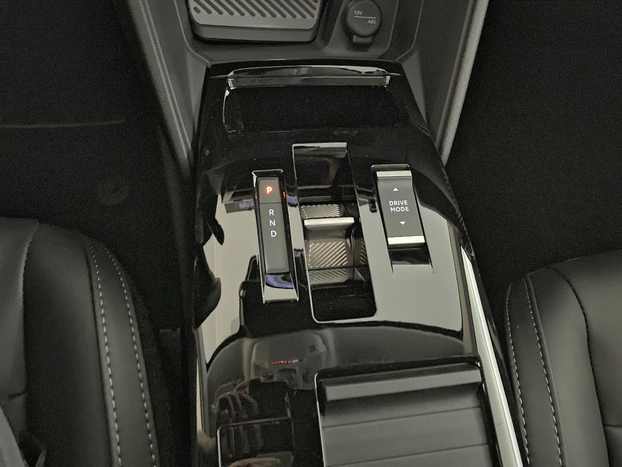 Citroën C4 hybride 145 ch e-dcs6 max — photo 17
