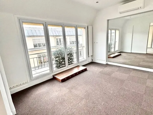 Bureau 30 m²