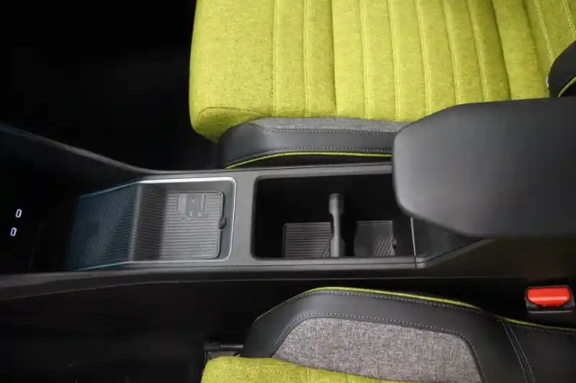 Renault 5 renault  e-tech electrique 10 ch autonomie confort — photo 21