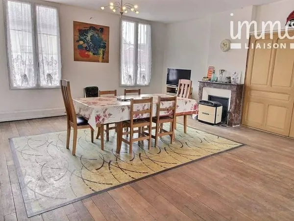 Local 5 pièces 137 m²